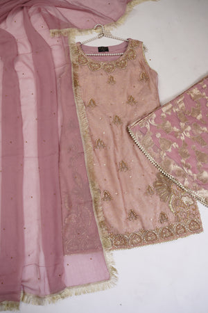 Noor-e-Fishan Exclusive Wedding wear Collection 2025 TQ-007