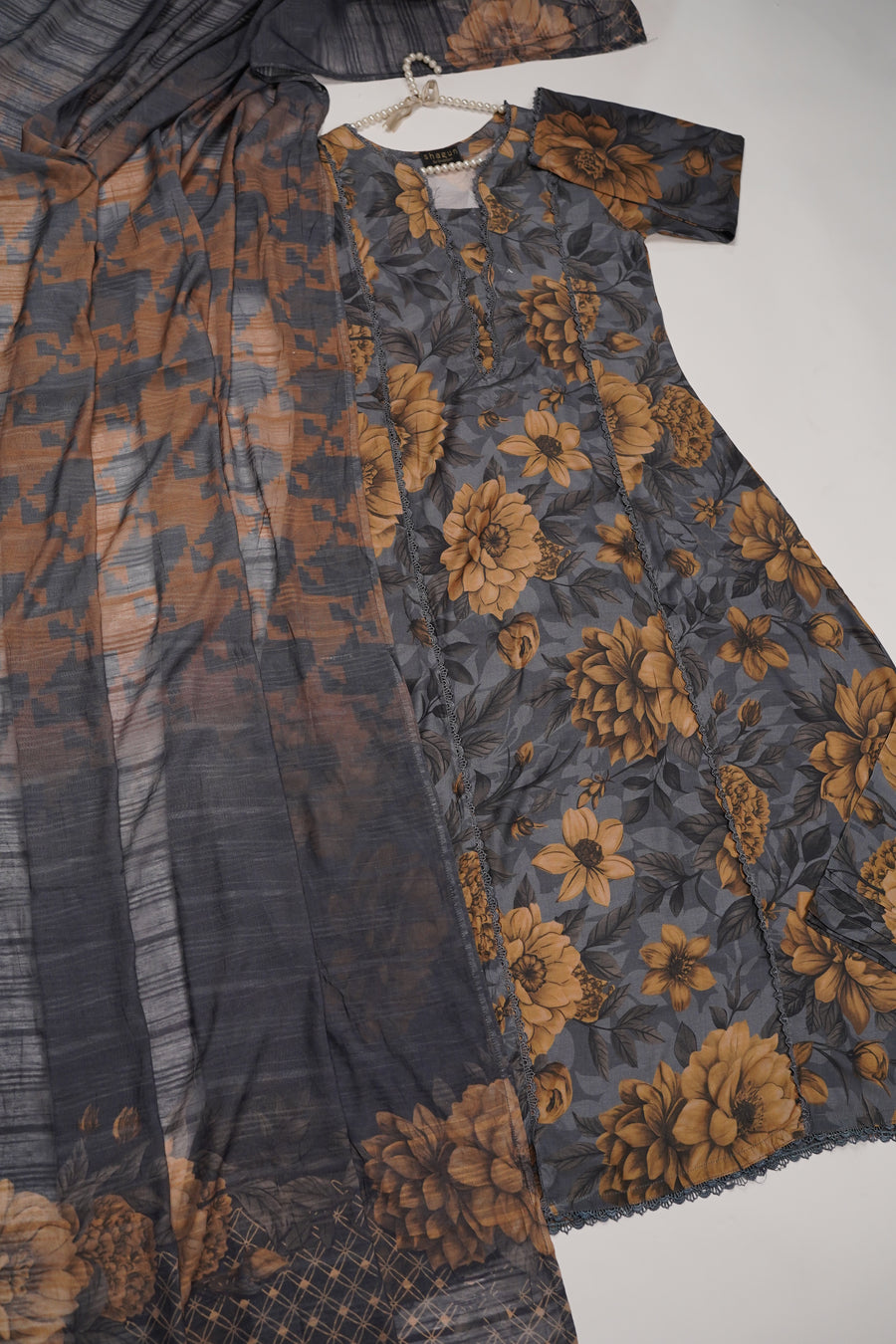 Shagun Mummy&Me Maxi  Eid Collection 2025 MS-015