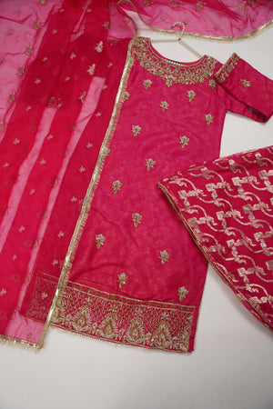 Noor-e-Fishan Exclusive Wedding wear Collection CM-02