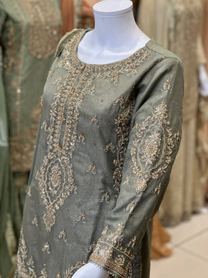 Noor-e-Fishan Exclusive Wedding wear Collection 2024 By Shagun TQ-28