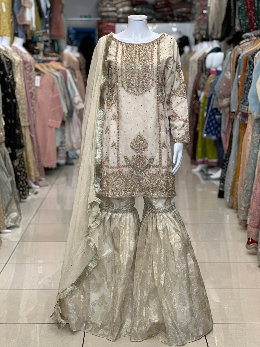 Noor-e-Fishan Exclusive Wedding wear Collection 2024 By Shagun TQ-25