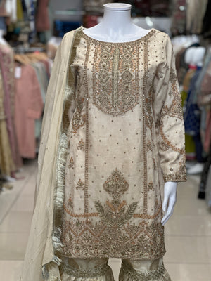 Noor-e-Fishan Exclusive Wedding wear Collection 2024 By Shagun TQ-25