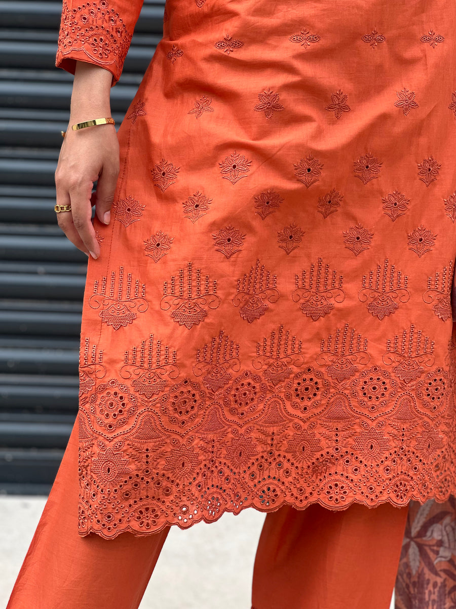 LAIBA-READY TO WEAR- CHIKANKARI EMBROIDERED LAWN WITH LAWN SCARF