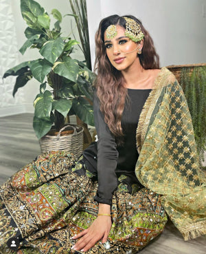 PRE ORDER (READY IN 10 WEEKS) MEHNDI GARARA 3PCS DRESS
