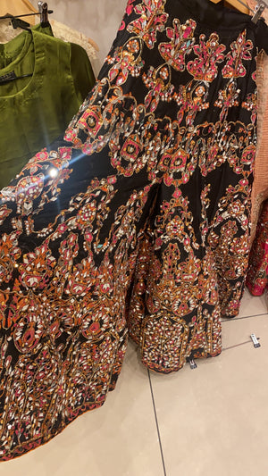 (PRE BOOK) READY IN 8 WEEKS MEHNDI PLAZZOS ( , GREEN , NAVI , PARROT)