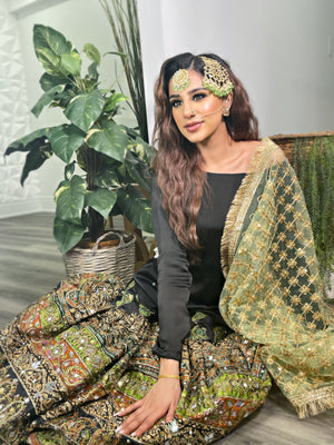 PRE ORDER (READY IN 10 WEEKS) MEHNDI GARARA 3PCS DRESS