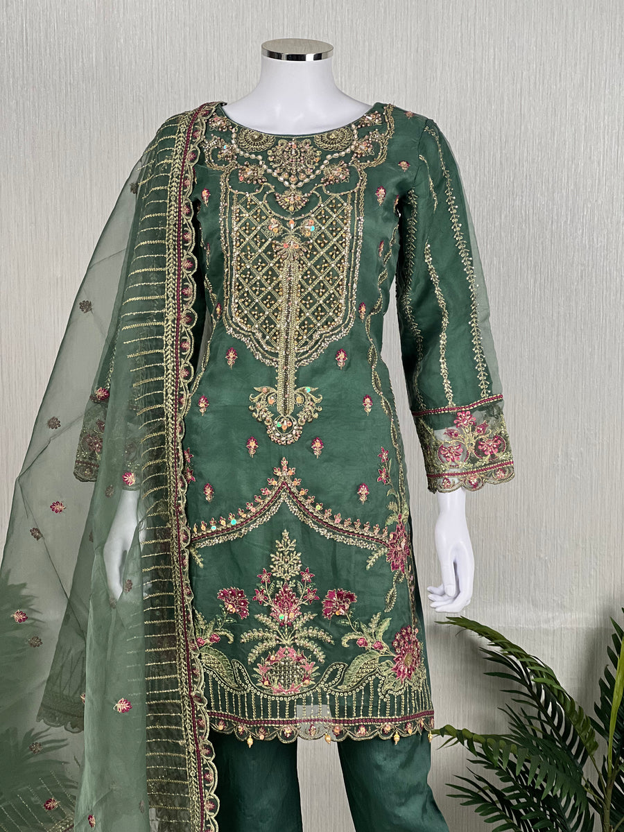 AYAT BY SHAGUN FESTIVE WEAR