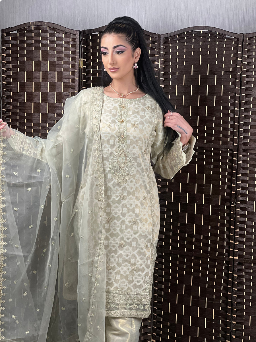 ⁨⁨⁨⁨ZARA زارہ  EID COLLECTION⁩⁩⁩⁩⁩- Mint